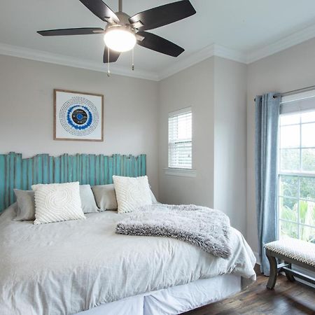 Lux Beatles Themed Beach Home, 5 Min Walk To Beach + Golf Cart, Dog Friendly! دستين المظهر الخارجي الصورة